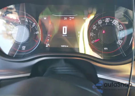 2019 Dodge Challenger Sxt z USA, uszkodzony, nr VIN 2C3CDZAG7KH649895